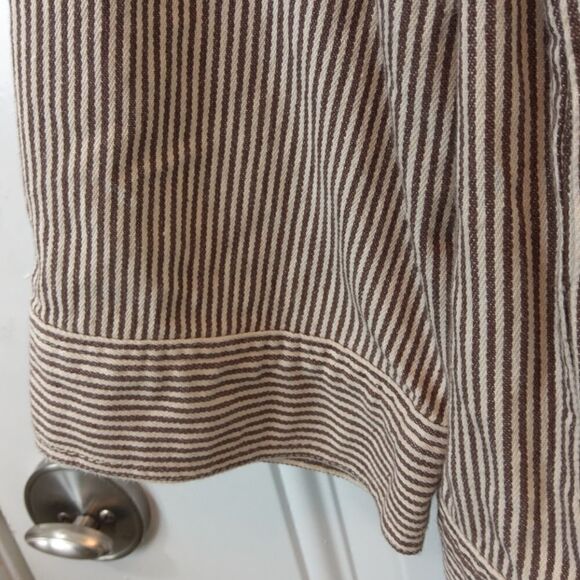 (3/$20) LAL brown and white pinstripe 3/4 sleeve jacket - Picture 7 of 12